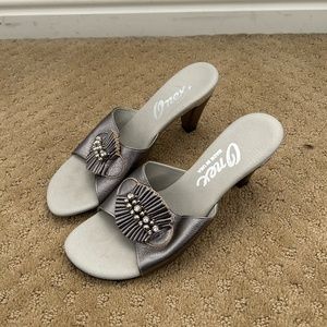 vintage silver heels